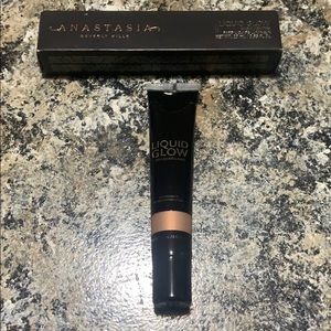 Anastasia Beverly Hills Liquid Glow Highli…